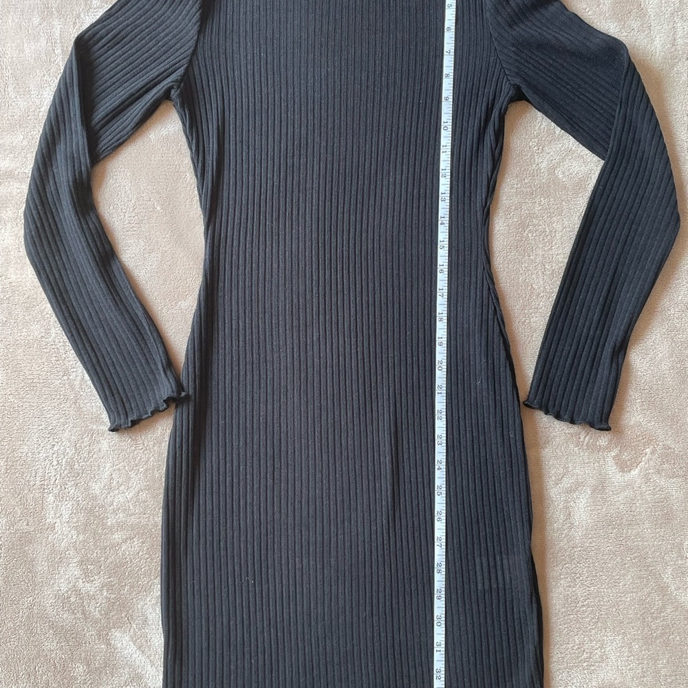 Dress - Picture 5 of 5